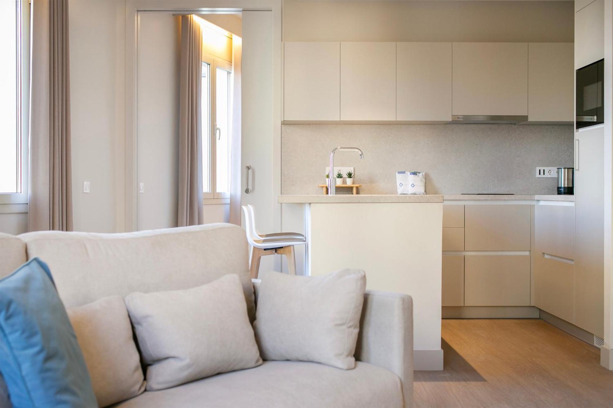 Fisa Rentals Ramblas Apartments Barcelona Luaran gambar