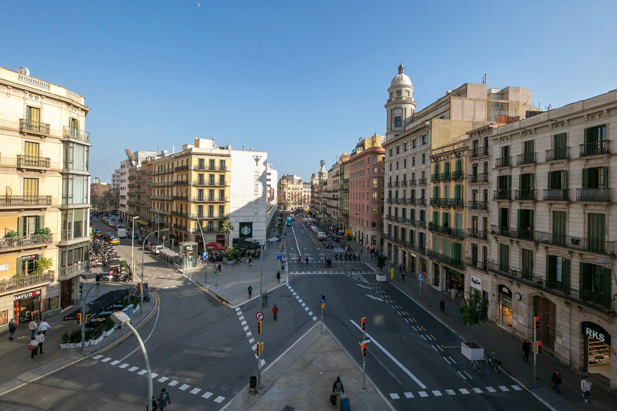 Fisa Rentals Ramblas Apartments Barcelona Luaran gambar