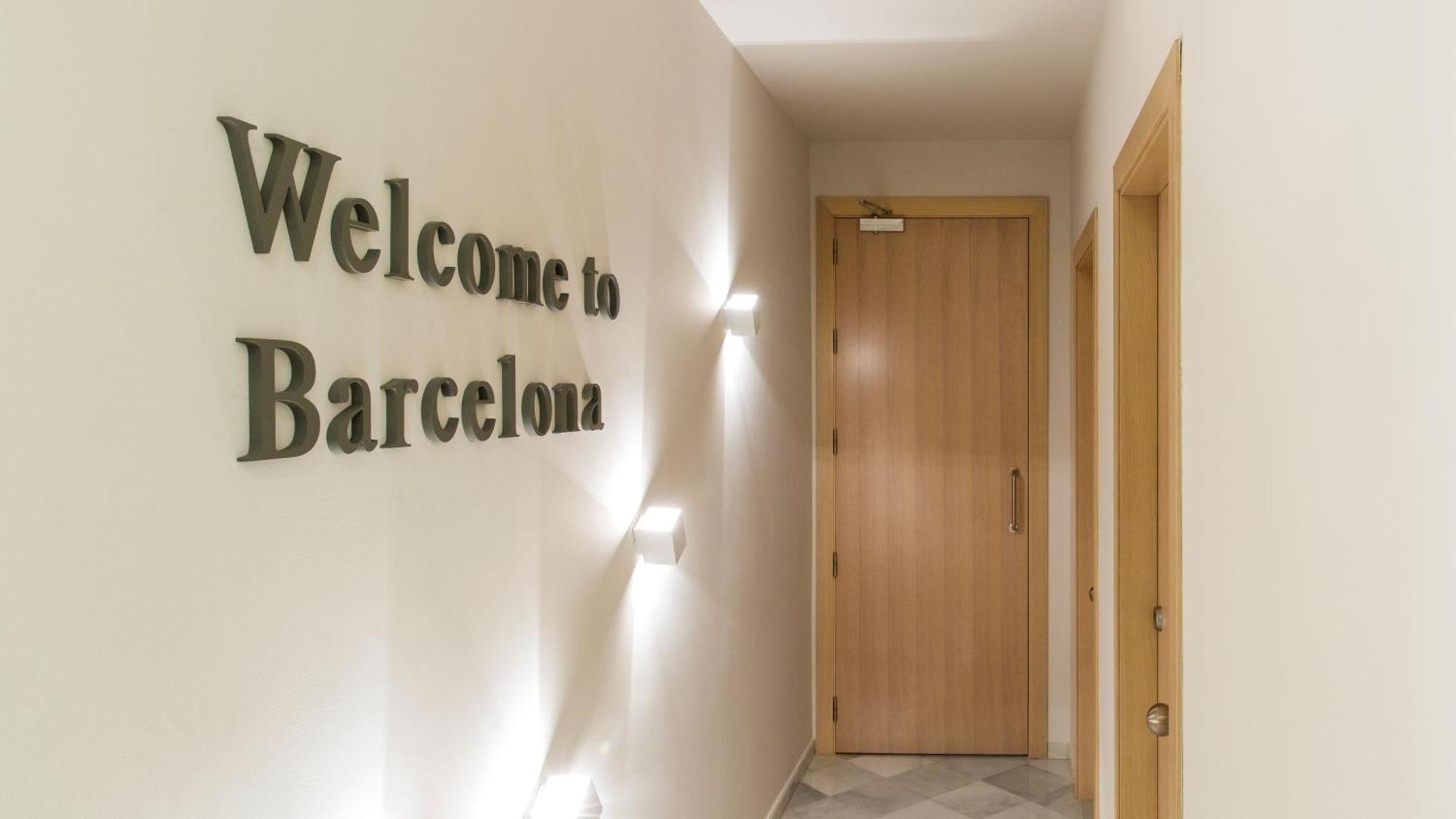 Fisa Rentals Ramblas Apartments Barcelona Luaran gambar