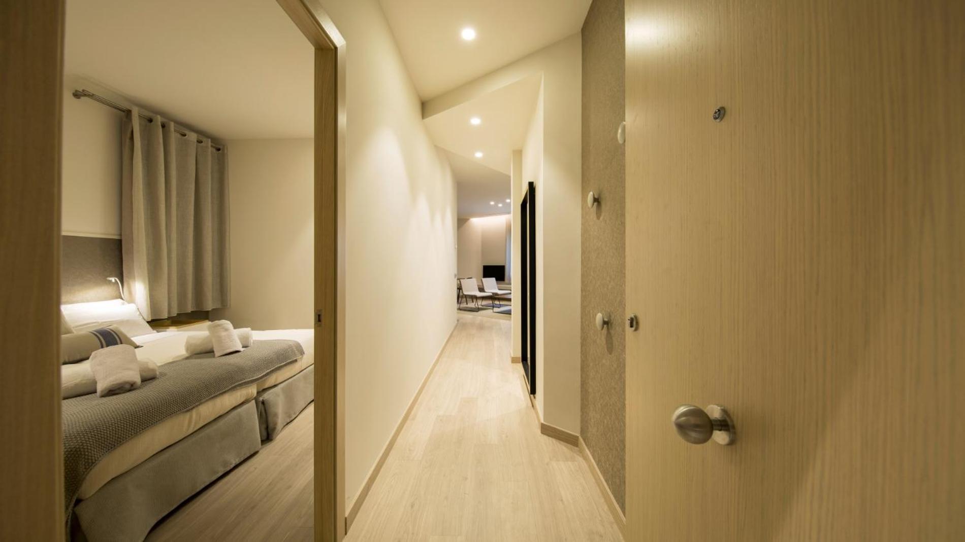 Fisa Rentals Ramblas Apartments Barcelona Luaran gambar